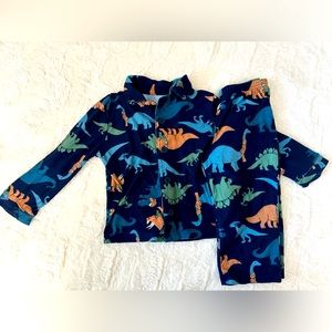 Carters 2t boys dinosaur pajama set
